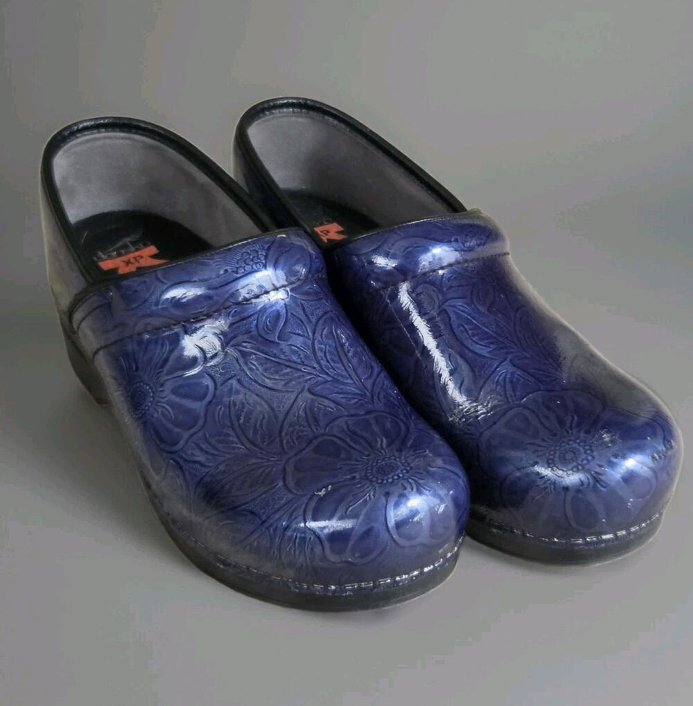 Dansko XP Professional Clogs Women’s 40 US 10 Metallic Blue Floral Leather